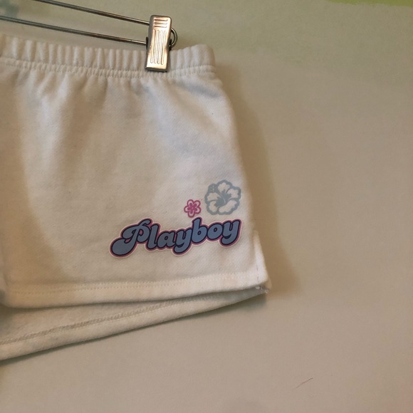 🌸 playboy bundle - Picture 2 of 10